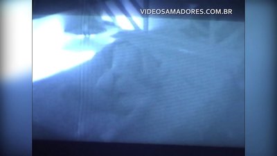 Vīrs filmē, kā sieva drāž kaimiņu, un uzzina, ka viņš ir rokgājējs
