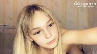 Nepieradinātā skolniece sniedz satriecošu pulsējošu orālu krēmapmaiņu klasesbiedram.