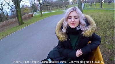 Norij svešinieka karstu spermu par naudu - blowjob in the park by Eva Elfie