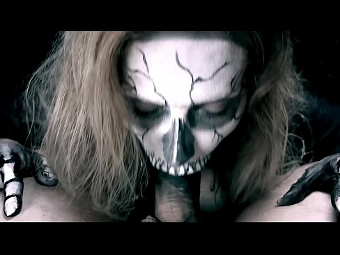 ❤️ Demoniska meitene sūc locekli ar savu melno muti un norij spermu. Krievu porno pie porno lv.xxxtun.ru ❤